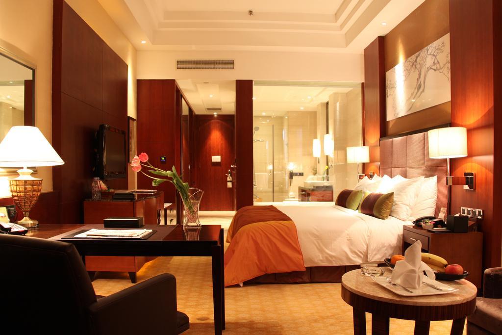 Celebrity City Hotel Chengdu Room photo